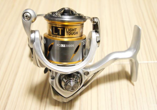 新品 DAIWA 21フリームス FC LT2000S-XH スピニングリール - リール